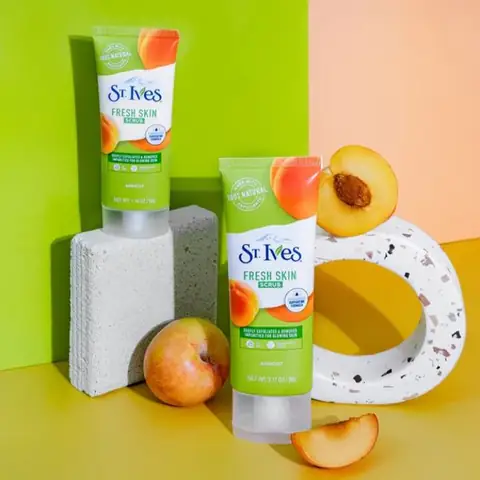 Hướng Dẫn Cách Dùng Sữa Rửa Mặt Tẩy Tế Bào Chết St. Ives Hiệu Quả