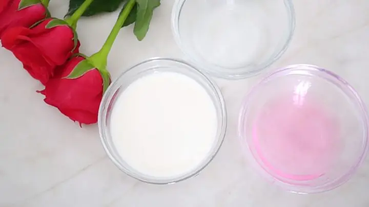 Cách Làm Nước Hoa Hồng Rửa Mặt Tại Nhà: Hướng Dẫn Chi Tiết