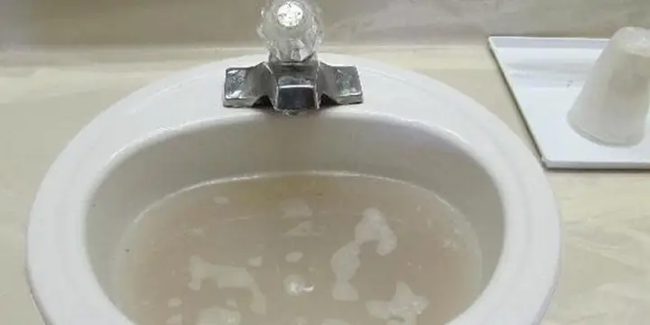 10 Cách Thông Bồn Rửa Mặt Bị Tắc Nhanh Chóng, Hiệu Quả Tại Nhà