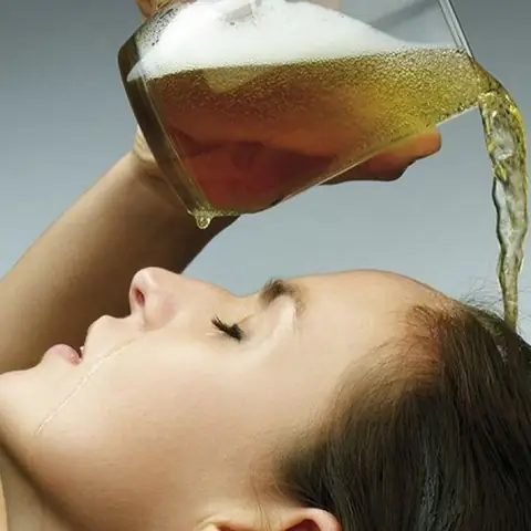 Rửa Mặt Bằng Bia: Hướng Dẫn Chi Tiết Tác Dụng, Cách Thực Hiện & Lưu Ý Hiệu Quả