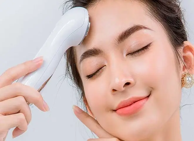 Hướng Dẫn Chi Tiết Cách Sử Dụng Máy Rửa Mặt Đúng Chuẩn Để Da Sạch Sâu, Khỏe Đẹp Hướng Dẫn Chi Tiết Cách Sử Dụng Máy Rửa Mặt Đúng Chuẩn Để Da Sạch Sâu, Khỏe Đẹp