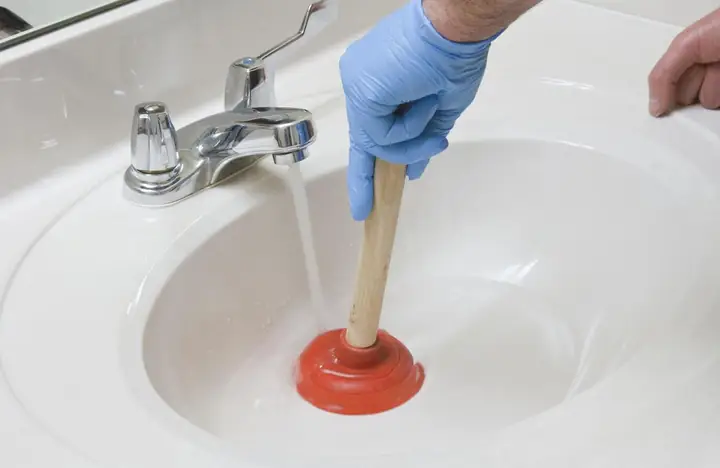Cách Tháo Nắp Bồn Rửa Mặt Lavabo Bị Kẹt Đơn Giản Tại Nhà