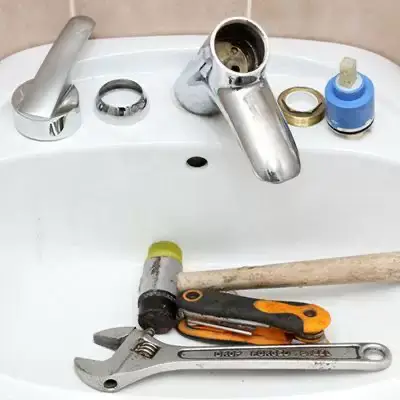 Hướng Dẫn Chi Tiết Cách Thay Vòi Nước Bồn Rửa Mặt Tại Nhà Hướng Dẫn Chi Tiết Cách Thay Vòi Nước Bồn Rửa Mặt Tại Nhà
