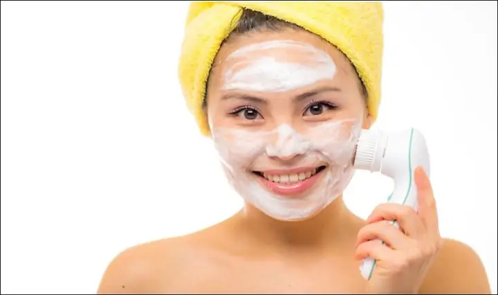 Máy Rửa Mặt Có Tốt Không? Có Nên Dùng Hằng Ngày Để Da Khỏe Đẹp?