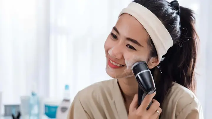 Có Nên Dùng Máy Rửa Mặt Không? Lợi Ích, Lưu Ý Và Cách Sử Dụng Hiệu Quả Có Nên Dùng Máy Rửa Mặt Không? Lợi Ích, Lưu Ý Và Cách Sử Dụng Hiệu Quả