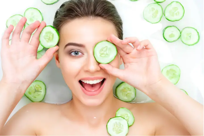 Đắp Dưa Chuột Xong Có Nên Rửa Mặt Không? Hướng Dẫn Chi Tiết