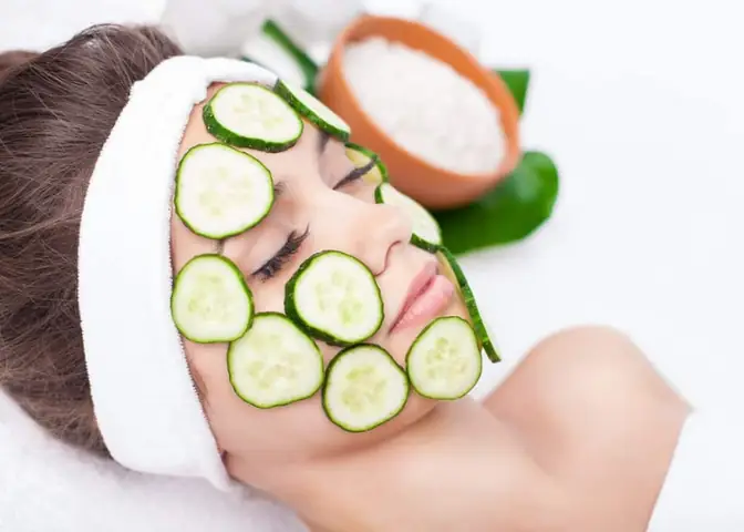 Đắp Dưa Leo Xong Có Nên Rửa Mặt Không? Hướng Dẫn Chuẩn Từ Chuyên Gia