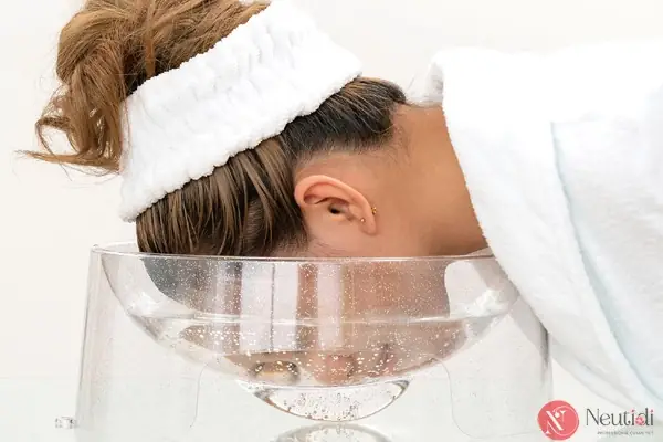 Rửa Mặt Bằng Nước Đá: Lợi Ích, Cách Thực Hiện Đúng & Lưu Ý Cho Làn Da