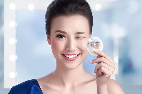 Có Nên Dùng Nước Tẩy Trang Thay Sữa Rửa Mặt Không? Quy Trình Đúng