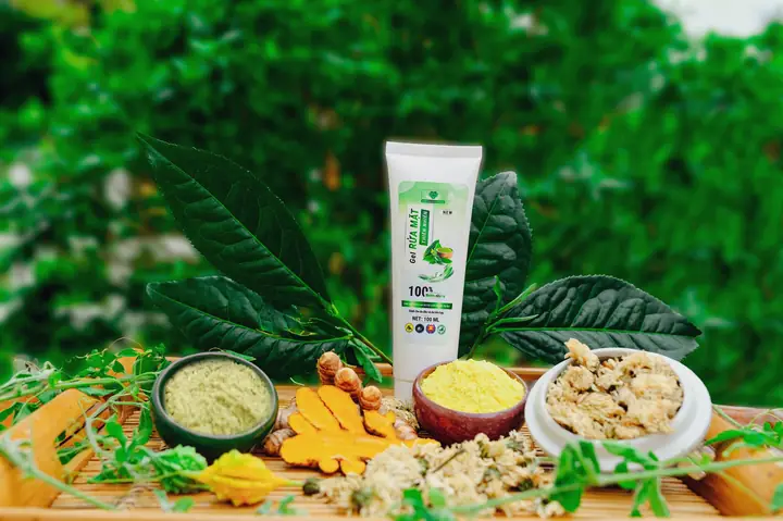 Gel Rửa Mặt Mẹ Ken: Công Dụng, Thành Phần & Đánh Giá Chi Tiết Gel Rửa Mặt Mẹ Ken: Công Dụng, Thành Phần & Đánh Giá Chi Tiết