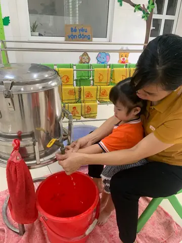 Giáo Án Vệ Sinh Rửa Tay Rửa Mặt: Hướng Dẫn Chi Tiết Cho Bé Mầm Non Giáo Án Vệ Sinh Rửa Tay Rửa Mặt: Hướng Dẫn Chi Tiết Cho Bé Mầm Non