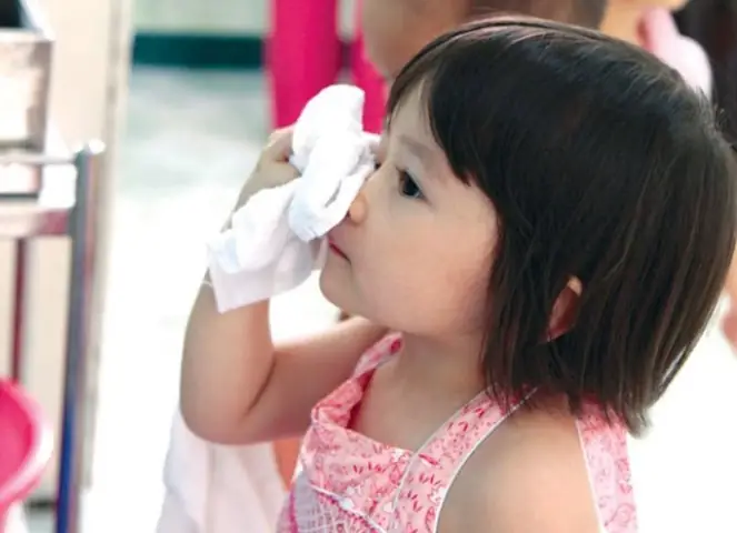 Hướng Dẫn Trẻ Rửa Mặt Đúng Cách: Các Bước Đơn Giản Và Mẹo Hữu Ích Cho Bé Hướng Dẫn Trẻ Rửa Mặt Đúng Cách: Các Bước Đơn Giản Và Mẹo Hữu Ích Cho Bé