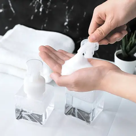 Lọ Chiết Sữa Rửa Mặt: Chọn Lựa, Sử Dụng Và Lưu Ý Hiệu Quả Lọ Chiết Sữa Rửa Mặt: Chọn Lựa, Sử Dụng Và Lưu Ý Hiệu Quả