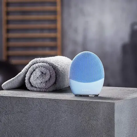 Máy Rửa Mặt Foreo Luna 3 Màu Xanh: Chọn Đúng Cho Làn Da Hỗn Hợp Của Bạn Máy Rửa Mặt Foreo Luna 3 Màu Xanh: Chọn Đúng Cho Làn Da Hỗn Hợp Của Bạn