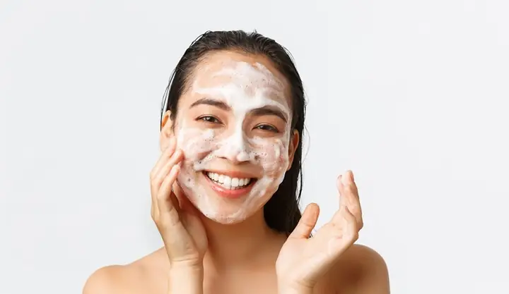 Mùa Đông Nên Rửa Mặt Bằng Nước Nóng Hay Lạnh Tốt Nhất Cho Da? Mùa Đông Nên Rửa Mặt Bằng Nước Nóng Hay Lạnh Tốt Nhất Cho Da?