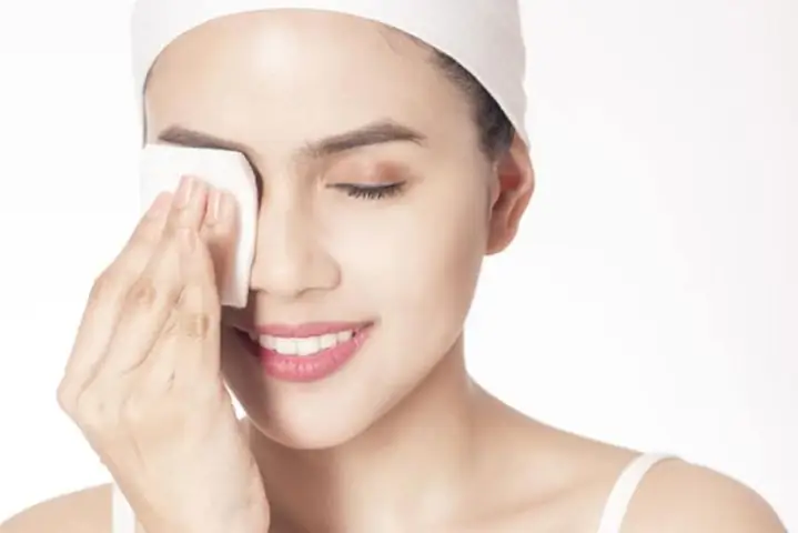 Nâng Mũi Bao Lâu Thì Rửa Mặt Được? Hướng Dẫn Chăm Sóc An Toàn Nâng Mũi Bao Lâu Thì Rửa Mặt Được? Hướng Dẫn Chăm Sóc An Toàn