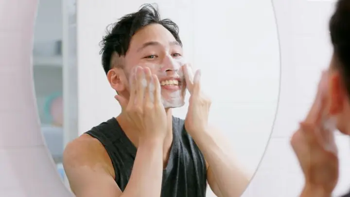 Nên Dùng Sữa Rửa Mặt Khi Nào Cho Nam Giới Để Da Sạch Khỏe? Nên Dùng Sữa Rửa Mặt Khi Nào Cho Nam Giới Để Da Sạch Khỏe?