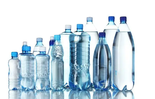 Nước Cất Rửa Mặt: Lợi Ích, Lưu Ý Và Hướng Dẫn Sử Dụng Đúng Cách Cho Làn Da Khỏe Mạnh