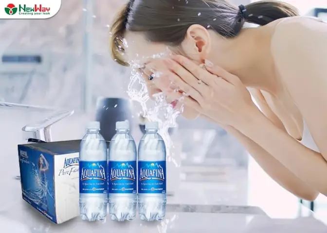 Rửa Mặt Bằng Nước Khoáng Có Ga: Lợi Ích, Cách Thực Hiện & Lưu Ý Từ Chuyên Gia Rửa Mặt Bằng Nước Khoáng Có Ga: Lợi Ích, Cách Thực Hiện & Lưu Ý Từ Chuyên Gia
