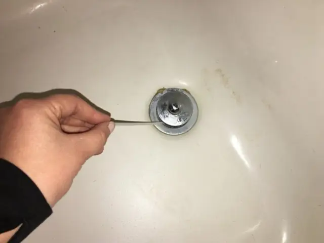 Cách Xử Lý Nút Xả Bồn Rửa Mặt Lavabo Bị Kẹt Hiệu Quả, Đơn Giản Tại Nhà