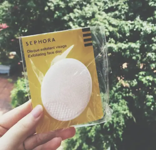 Review Miếng Rửa Mặt Silicon: Ưu Nhược Điểm, Cách Dùng & Có Nên Đầu Tư? Review Miếng Rửa Mặt Silicon: Ưu Nhược Điểm, Cách Dùng & Có Nên Đầu Tư?