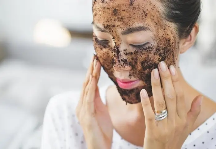 Rửa Mặt Bằng Bã Cà Phê: Lợi Ích, Cách Làm Và Lưu Ý Hiệu Quả