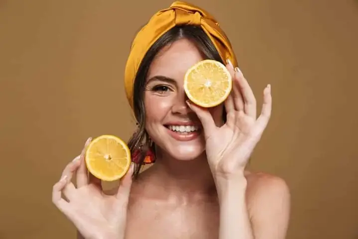 Rửa Mặt Bằng Chanh: Hướng Dẫn Chi Tiết & Những Lưu Ý Quan Trọng Để Da Sáng Mịn An Toàn Rửa Mặt Bằng Chanh: Hướng Dẫn Chi Tiết & Những Lưu Ý Quan Trọng Để Da Sáng Mịn An Toàn