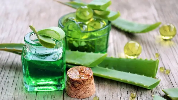 Rửa Mặt Bằng Nha Đam Mỗi Ngày Có Tốt Không? Lợi Ích, Tác Dụng Phụ Và Cách Dùng Đúng