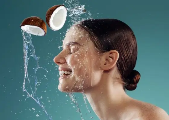 Rửa Mặt Bằng Nước Dừa Có Ăn Nắng Không? Giải Đáp Từ Chuyên Gia Rửa Mặt Bằng Nước Dừa Có Ăn Nắng Không? Giải Đáp Từ Chuyên Gia