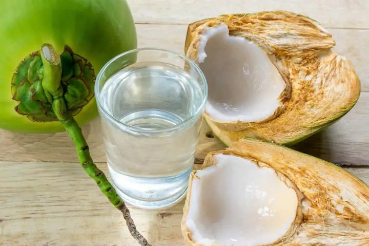 Rửa Mặt Bằng Nước Dừa: Tác Dụng, Cách Thực Hiện Và Lưu Ý Cho Làn Da Sáng Khỏe Rửa Mặt Bằng Nước Dừa: Tác Dụng, Cách Thực Hiện Và Lưu Ý Cho Làn Da Sáng Khỏe