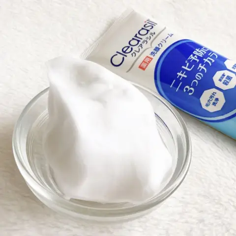 Sữa Rửa Mặt Clearasil Có Tốt Không? Đánh Giá Chi Tiết Cho Da Mụn