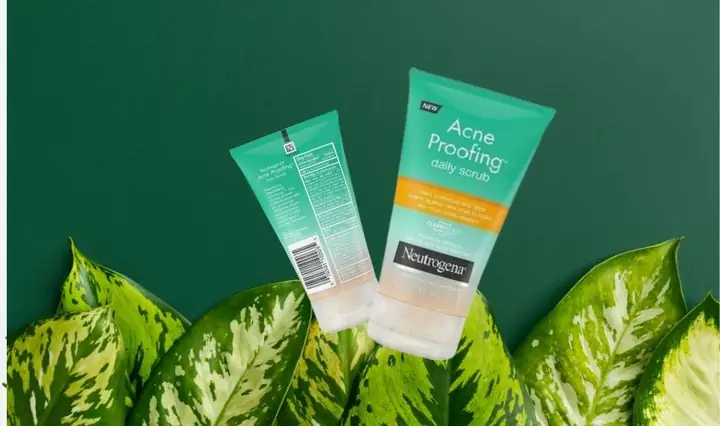 Sữa Rửa Mặt Có Hạt Scrub: Lựa Chọn Tốt Nhất Cho Làn Da Sạch Sâu & Tẩy Tế Bào Chết