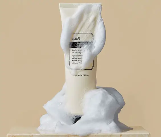 Sữa Rửa Mặt Dear Klairs: Gentle Black & Rich Moist - Review Chi Tiết & Hướng Dẫn Chọn Lựa
