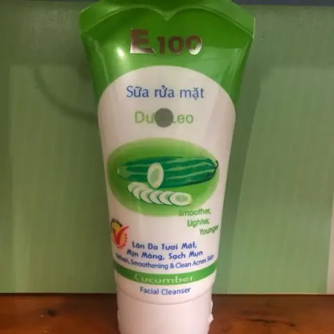 Sữa Rửa Mặt E100 Dưa Leo: Công Dụng, Cách Dùng & Đánh Giá Chi Tiết