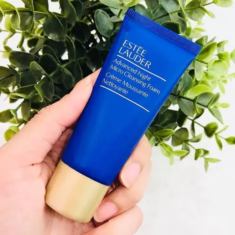 Review Sữa Rửa Mặt Estee Lauder: Top Sản Phẩm Tốt Nhất & Lựa Chọn Cho Từng Loại Da