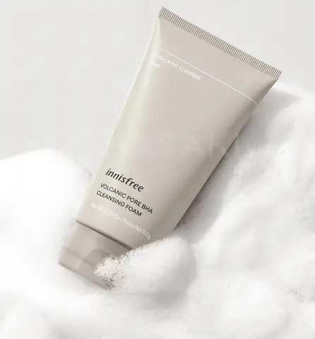 Sữa Rửa Mặt Innisfree Tro Núi Lửa: Sạch Sâu, Se Khít Lỗ Chân Lông & Kiểm Soát Nhờn Hiệu Quả