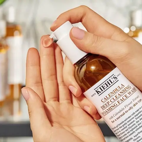 Sữa Rửa Mặt Kiehl's Hoa Cúc: Công Dụng, Thành Phần & Đánh Giá Chi Tiết