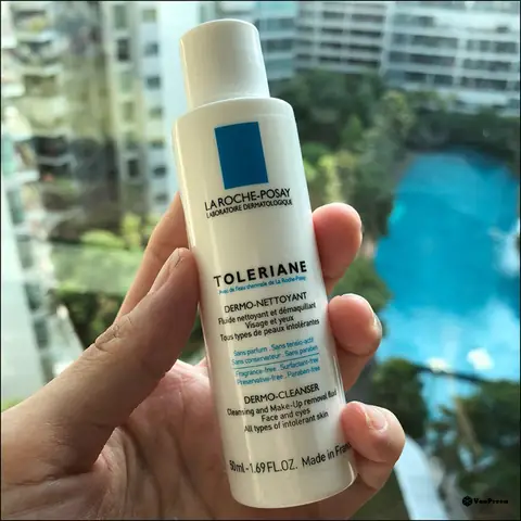 Sữa Rửa Mặt La Roche Posay Bị Nổi Mụn: Nguyên Nhân Và Cách Xử Lý Hiệu Quả