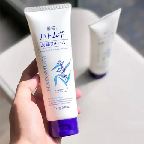 Top Sữa Rửa Mặt Trắng Da: Tiêu Chí Chọn Lựa & Gợi Ý Sản Phẩm Tốt Nhất