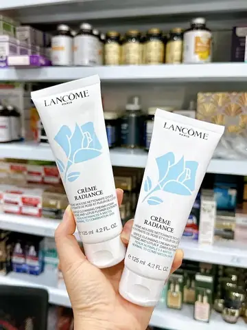 Sữa Rửa Mặt Lancôme Giá Bao Nhiêu? Bảng Giá Chi Tiết & Mua Ở Đâu Uy Tín