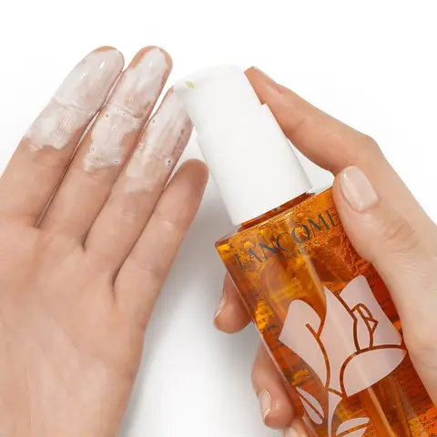 Sữa Rửa Mặt Lancôme Mật Ong: Review, Công Dụng & Cách Chọn Sản Phẩm Tốt Nhất Sữa Rửa Mặt Lancôme Mật Ong: Review, Công Dụng & Cách Chọn Sản Phẩm Tốt Nhất