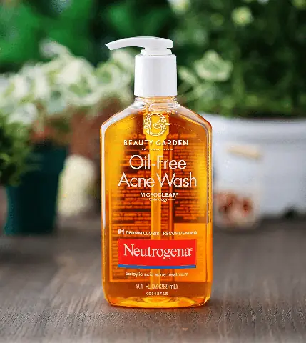 Sữa Rửa Mặt Neutrogena Oil-free Acne Wash 269ml: Công Dụng, Thành Phần & Đánh Giá Chi Tiết Sữa Rửa Mặt Neutrogena Oil-free Acne Wash 269ml: Công Dụng, Thành Phần & Đánh Giá Chi Tiết