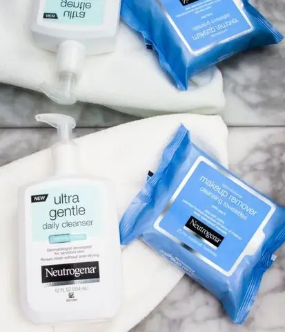 Sữa Rửa Mặt Neutrogena Ultra Gentle: Công Dụng, Phân Loại & Lưu Ý Sử Dụng Cho Da Nhạy Cảm Sữa Rửa Mặt Neutrogena Ultra Gentle: Công Dụng, Phân Loại & Lưu Ý Sử Dụng Cho Da Nhạy Cảm
