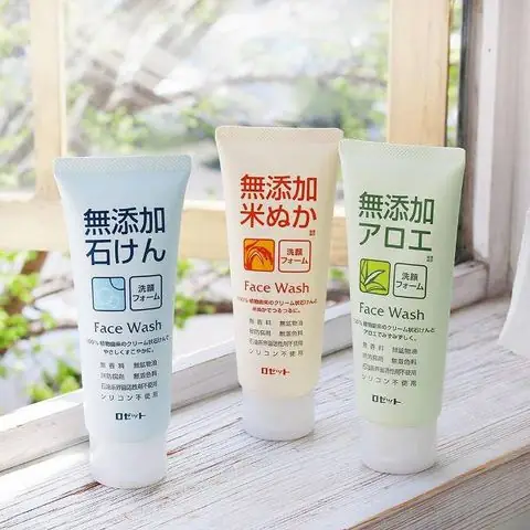 Sữa Rửa Mặt Nha Đam Nhật Bản: Chọn Loại Nào Tốt Cho Làn Da Của Bạn?