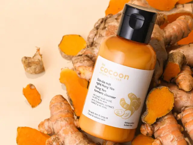 Top 7+ Sữa Rửa Mặt Từ Thiên Nhiên Lành Tính & Công Thức Tự Làm Tại Nhà