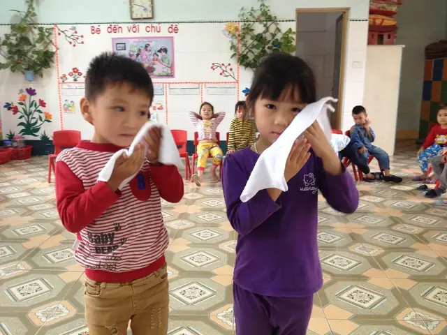 Hát Bài Tập Rửa Mặt Cho Bé: Lời Bài Hát, Video Minh Họa Và Ý Nghĩa Hát Bài Tập Rửa Mặt Cho Bé: Lời Bài Hát, Video Minh Họa Và Ý Nghĩa