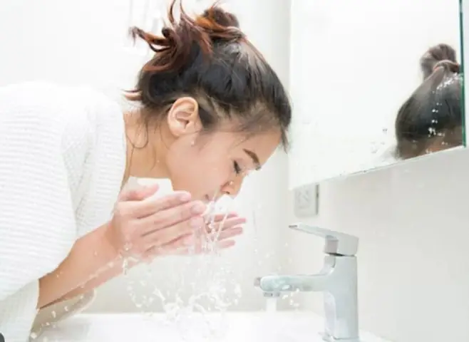 Xông Mặt Trước Hay Sau Khi Rửa Mặt? Hướng Dẫn Chi Tiết Theo Chuyên Gia